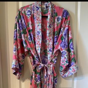 Vintage Gold Label Victoria Secret multi  floral robe OS short lightweight
